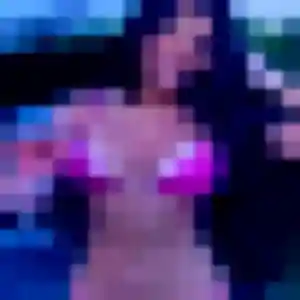 Suzanne (19 ans) à Auray cherche une rencontre rapidement