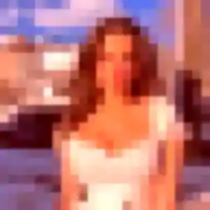 Heloise (21 ans) à Bains-sur-Oust cherche un rencontre cougar rapidement