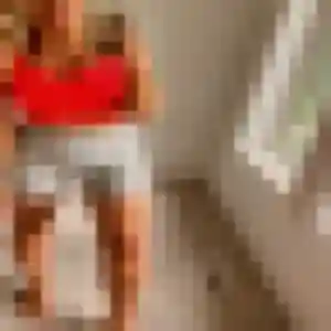 Photo de Eugenie à Bassens (43 ans) - rencontre cougar gratuit