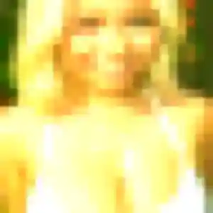Francine (34 ans) à Bassens attend un rencontre cougar ce soir