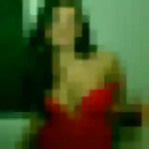 Photo de Nolwenn à Bénodet (36 ans) - rencontre cougar gratuit