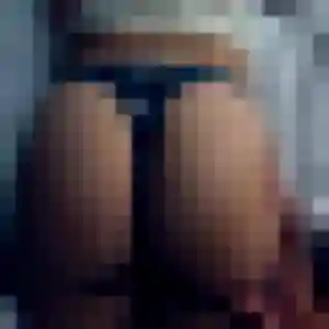 Karen, 32 ans, en ligne à Blois pour une rencontre coquine
