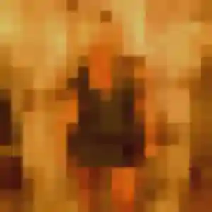 Florence, 23 ans, connectée à Bourges pour une rencontre coquine