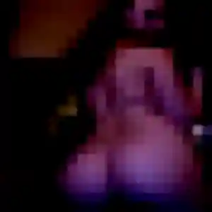Photo privée de Alix, 30 ans à Caluire-et-Cuire - rencontre sans lendemain
