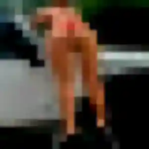 Photo de Flore à Camors (42 ans) - rencontre cougar gratuit