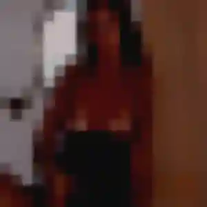 Celia, femme de 27 ans propose rencontre cougar à Chabanière