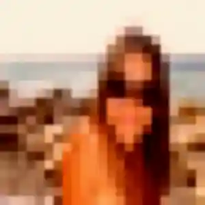 Siham, 25 ans, en ligne à Champhol pour un rencontre cougar