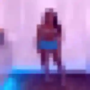 Blanche (31 ans) à Châteaulin propose un rencontre cougar ce soir