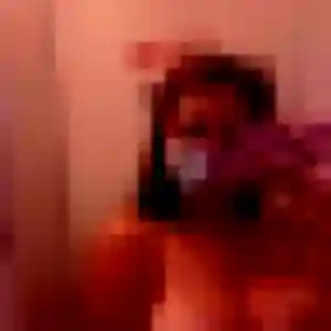 Wanda (19 ans) à Châteaulin cherche une rencontre ce soir