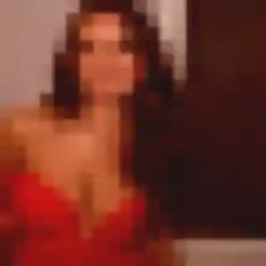 Nadia, 25 ans, connectée à Châtelaillon-Plage pour un rencontre cougar