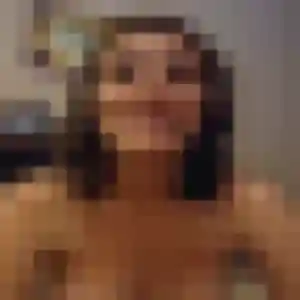 Aisha (28 ans) à Fay-de-Bretagne cherche une rencontre maintenant