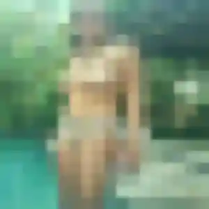 Aisha, 25 ans, en ligne à Goven pour un rencontre cougar