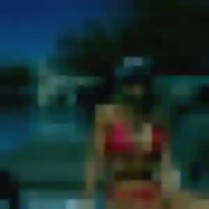 Amandine, femme de 20 ans propose rencontre cougar à La Gacilly