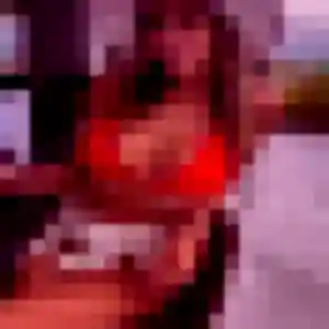 Photo de Christelle à Labruguière (19 ans) - rencontre cougar anonyme
