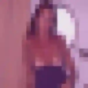 Sexy Delphine, 21 ans à Laval - voir sa photo