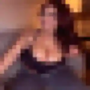 Alessandra, fille de 43 ans cherche rencontre cougar à Le Crès