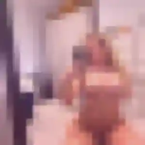 Katia (26 ans) à Le Pallet cherche un rencontre cougar aujourd'hui