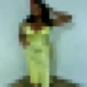 Dounia, 40 ans, en ligne à Locmiquélic pour un rencontre cougar