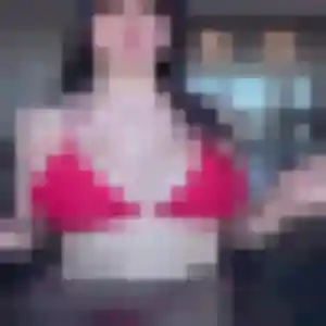 Josephine, 25 ans, en ligne à Mauléon pour une rencontre coquine