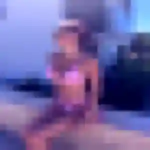 Photo exclusive de Anais, 23 ans à Pléneuf-Val-André - rencontre sans lendemain