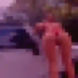 Nicole, 27 ans, en ligne à Plomeur pour une rencontre coquine