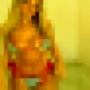 Christine, 27 ans, en ligne à Ploudalmézeau pour une rencontre coquine