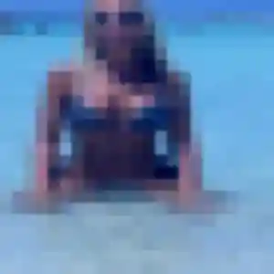 Contacte Jocelyne, 25 ans à Plouhinec en privé