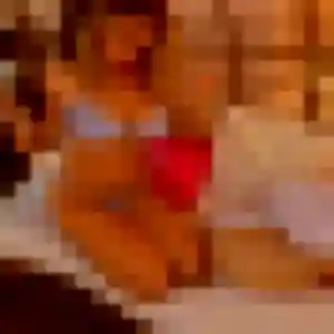 Zineb, 33 ans, dispo pour rencontre cougar à Pont-de-Chéruy