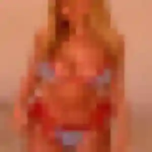 Photo de Flore à Portiragnes (21 ans) - rencontre cougar sans inscription