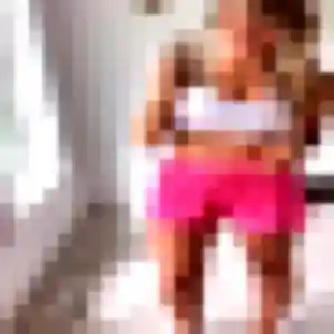 Bertille, fille de 24 ans cherche rencontre cougar à Quiberon