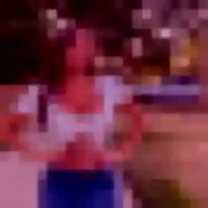 Kenza, 27 ans, en ligne à Roques pour un rencontre cougar