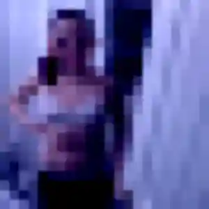 Louise, 30 ans, connectée à Saint-Étienne-de-Saint-Geoirs pour une rencontre coquine