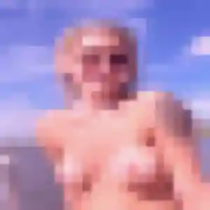 Ingrid, 42 ans, en ligne à Saint-Jean-le-Blanc pour une rencontre coquine