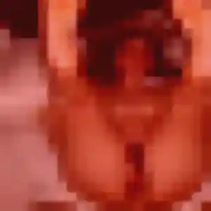 Profil de Elena à Saint-Quentin-la-Poterie (35 ans) - rencontre cougar discret