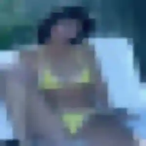 Lucie de Sainte-Bazeille, 23 ans - rencontre cougar discret