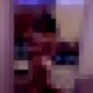 Charmante Karen, 30 ans à Sainte-Gemmes-sur-Loire - la contacter