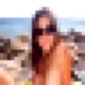 Découvre Fanny, 26 ans à Sainte-Sigolène en privé