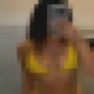 Roxane (35 ans) à Saucats propose une rencontre aujourd'hui