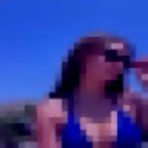 Ibtissam, 27 ans, veut un rencontre cougar à Sauvagnon