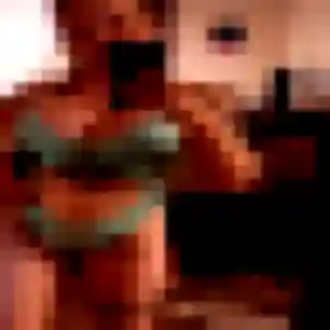 Fiona (26 ans) à Souillac cherche une rencontre rapidement