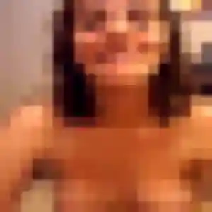 Anne-Laure, fille de 24 ans propose rencontre cougar à Teyran