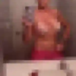 Rejoins Marie, 33 ans à Thuir en privé