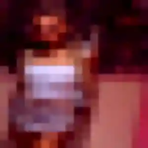 Zineb, 22 ans, connectée à Varilhes pour un rencontre cougar
