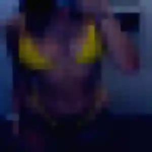 rencontre cougar à Vendôme : photo de Prisca, 26 ans - accès libre