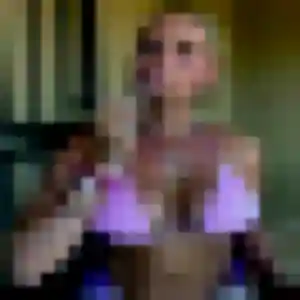 Photo de Oumaima à Ville-la-Grand (24 ans) - rencontre cougar discret