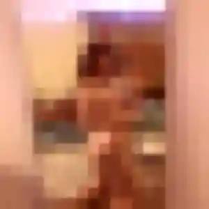 Photo exclusive de Edith, 22 ans à Villeneuve-de-Berg - rencontre sans lendemain